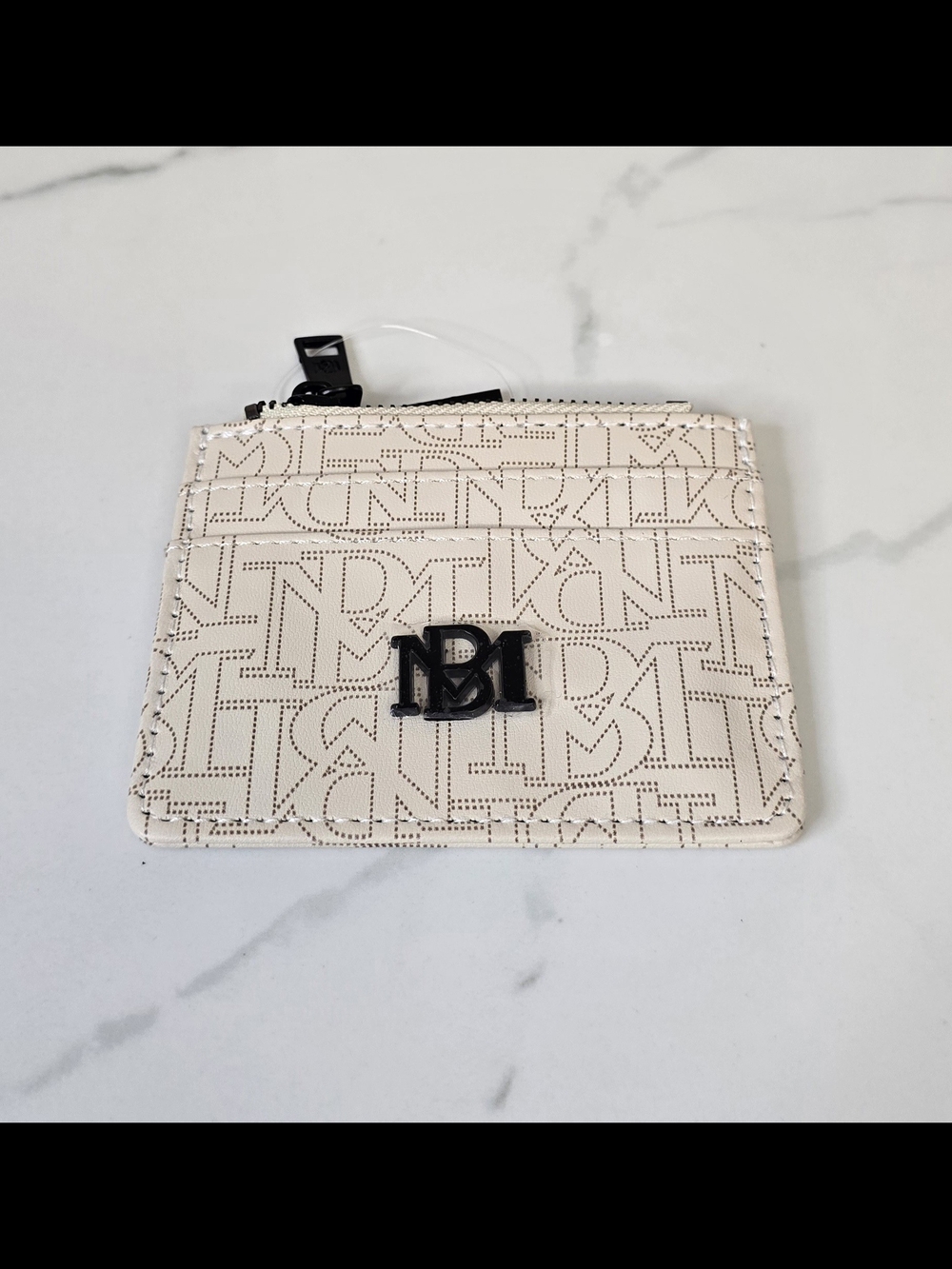 NWT Badgley Mischka Monogram Zip Card Holder Wallet Cream/Ivory Vegan Leather